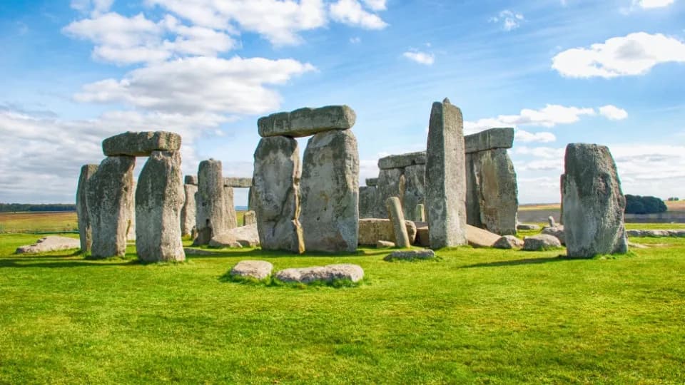 Stonehenge Entry Tickets - Image 1